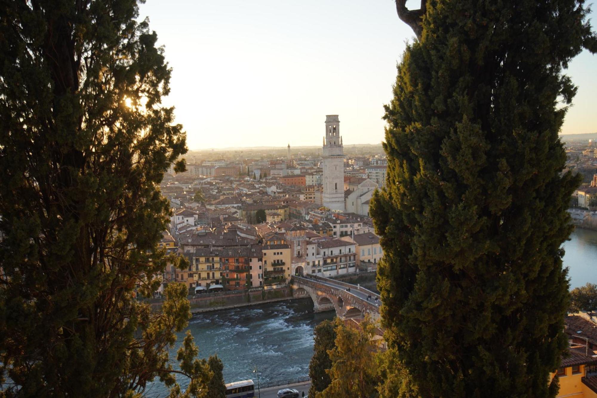 Primavera Al Teatro Romano เวโรนา ภายนอก รูปภาพ